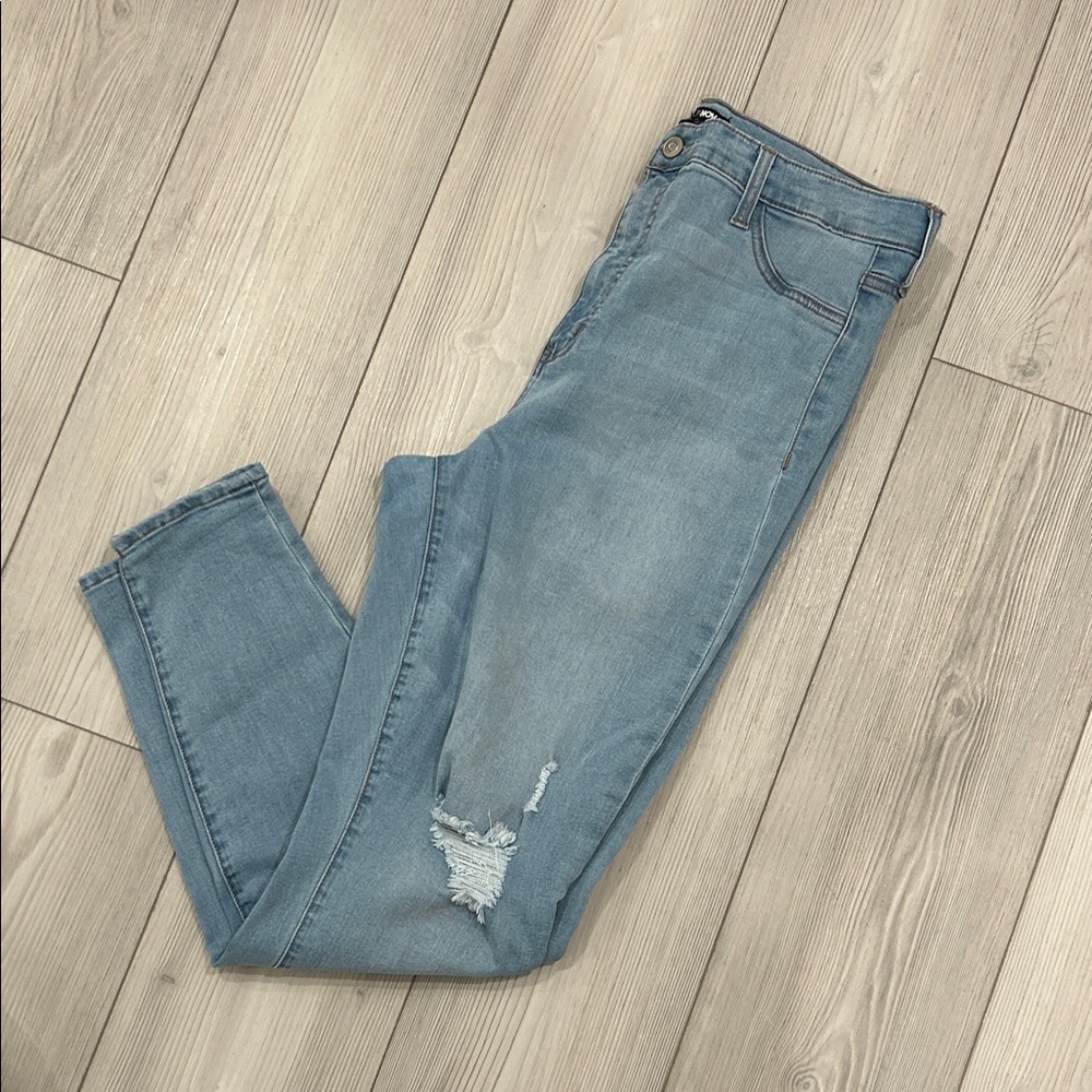 Fashion Nova Light Blue Skinny Jeans